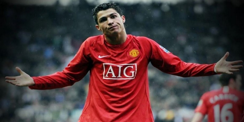 Ronaldo dưới sự dẫn dắt của Sir Alex Ferguson tại Manchester United